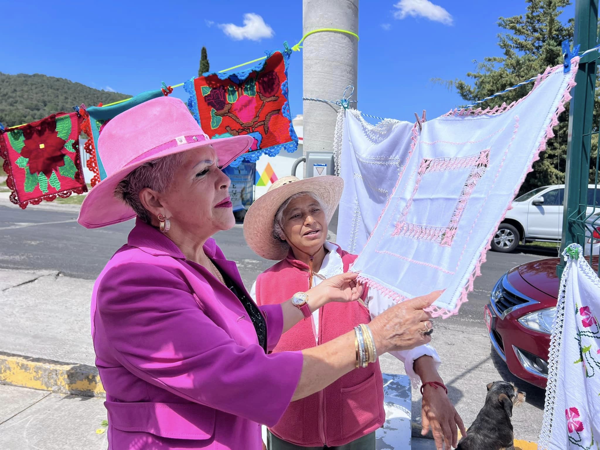 1695850347 322 A traves del Sistema Municipal DIF acercamos diversos cursos a