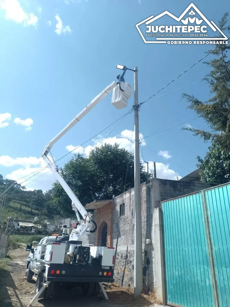 1695854926 Luminarias El Gobierno Municipal esta comprometido con tu seguridad jpg