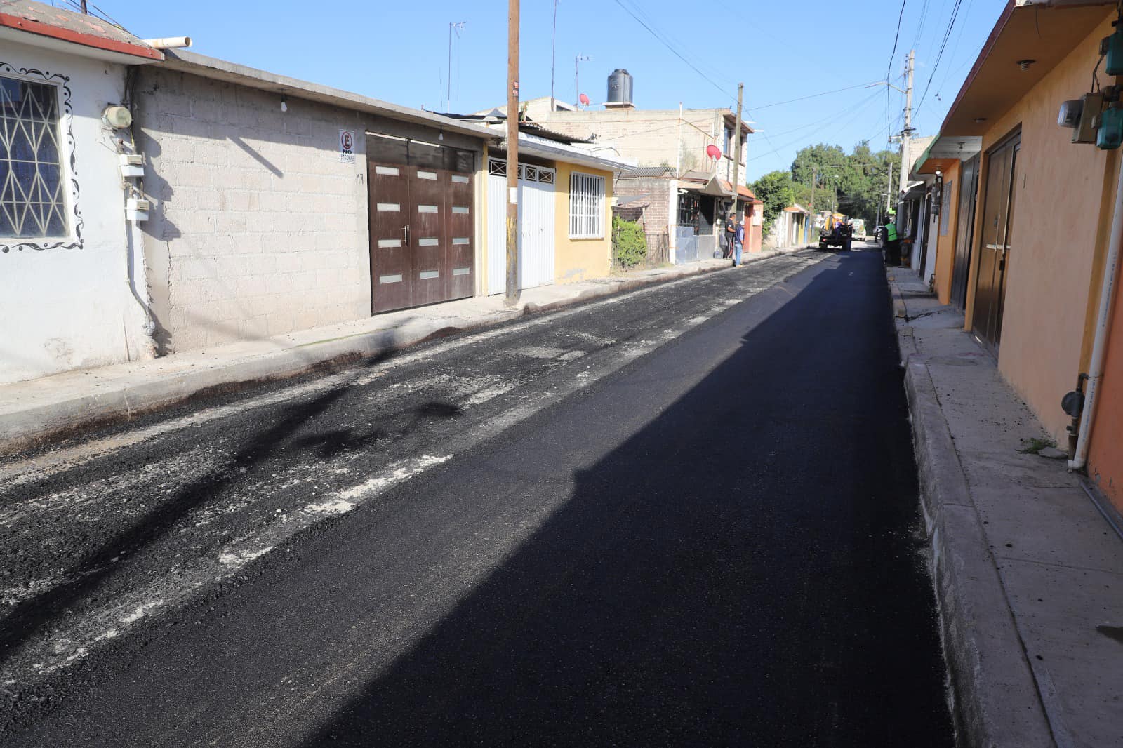 1695923081 210 Continuamos avanzando en los trabajos de repavimentacion de la Calle