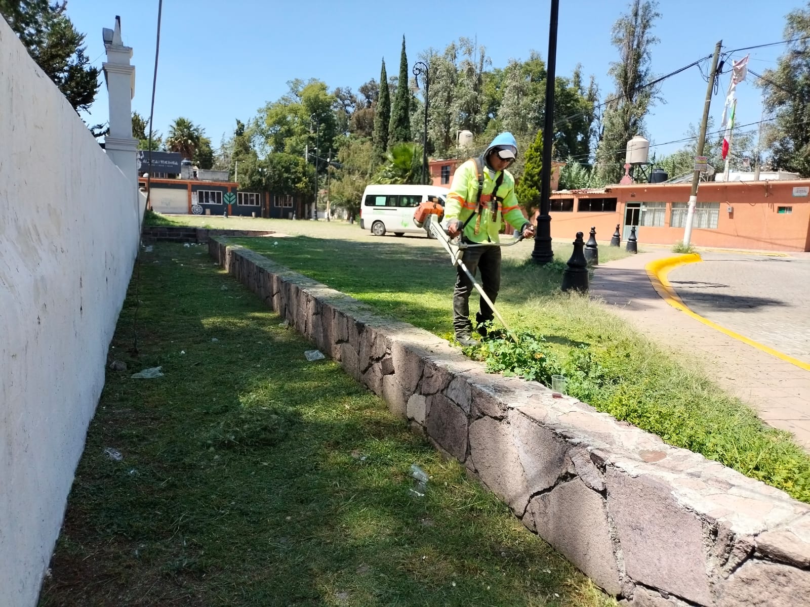 1695928343 272 Personal de Servicio Publicos realiza actividades cotidianas de limpia y