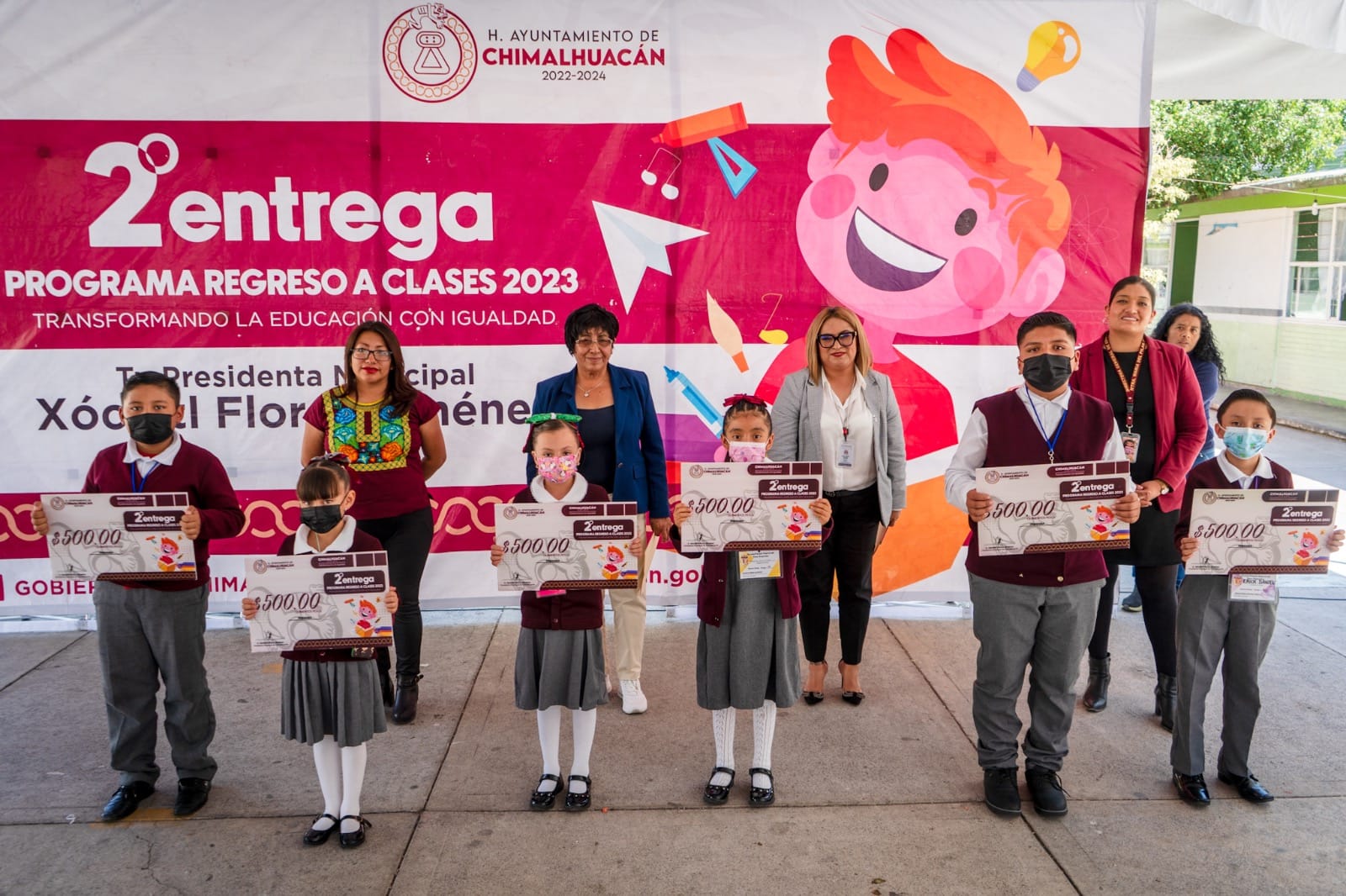 1695944683 347 GOBIERNO DE CHIMALHUACAN CONTINUA ENTREGA DE PROGRAMA REGRESO A CLASES