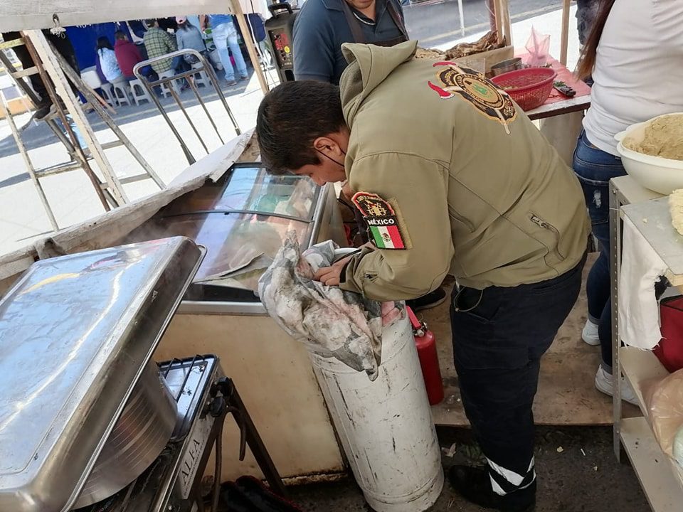 1695999438 963 BOMBEROS REALIZAN SUPERVISION DE INSTALACIONES EN LOS PUESTOS DE LA