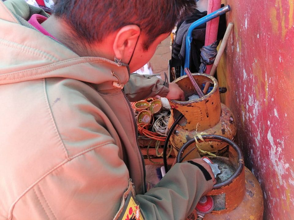 1695999443 257 BOMBEROS REALIZAN SUPERVISION DE INSTALACIONES EN LOS PUESTOS DE LA