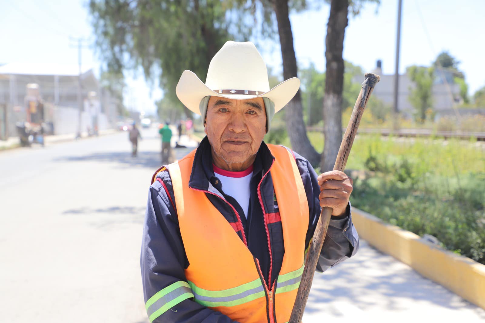 1696009575 364 Nuestros amigos de la Cuadrilla de Servicios Publicos realizaron la