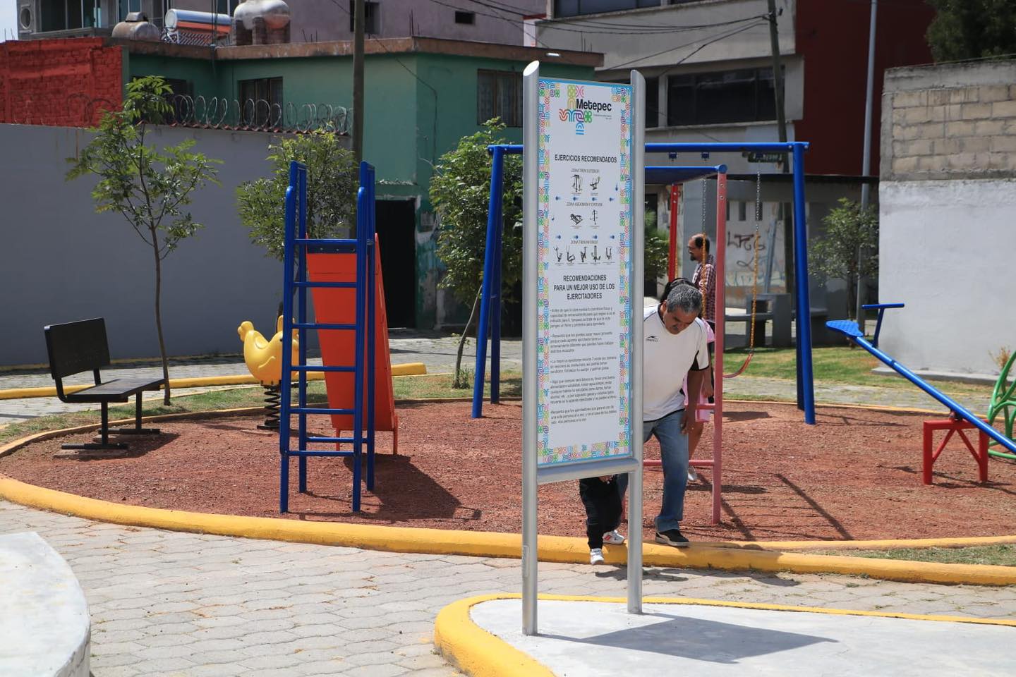 1696023034 755 Mejores parques para las vecinas y vecinos de Metepec Andador