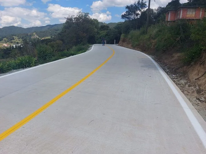 1696023345 Estamos por entregar la Pavimentacion con Concreto Hidraulico en Manzana jpg