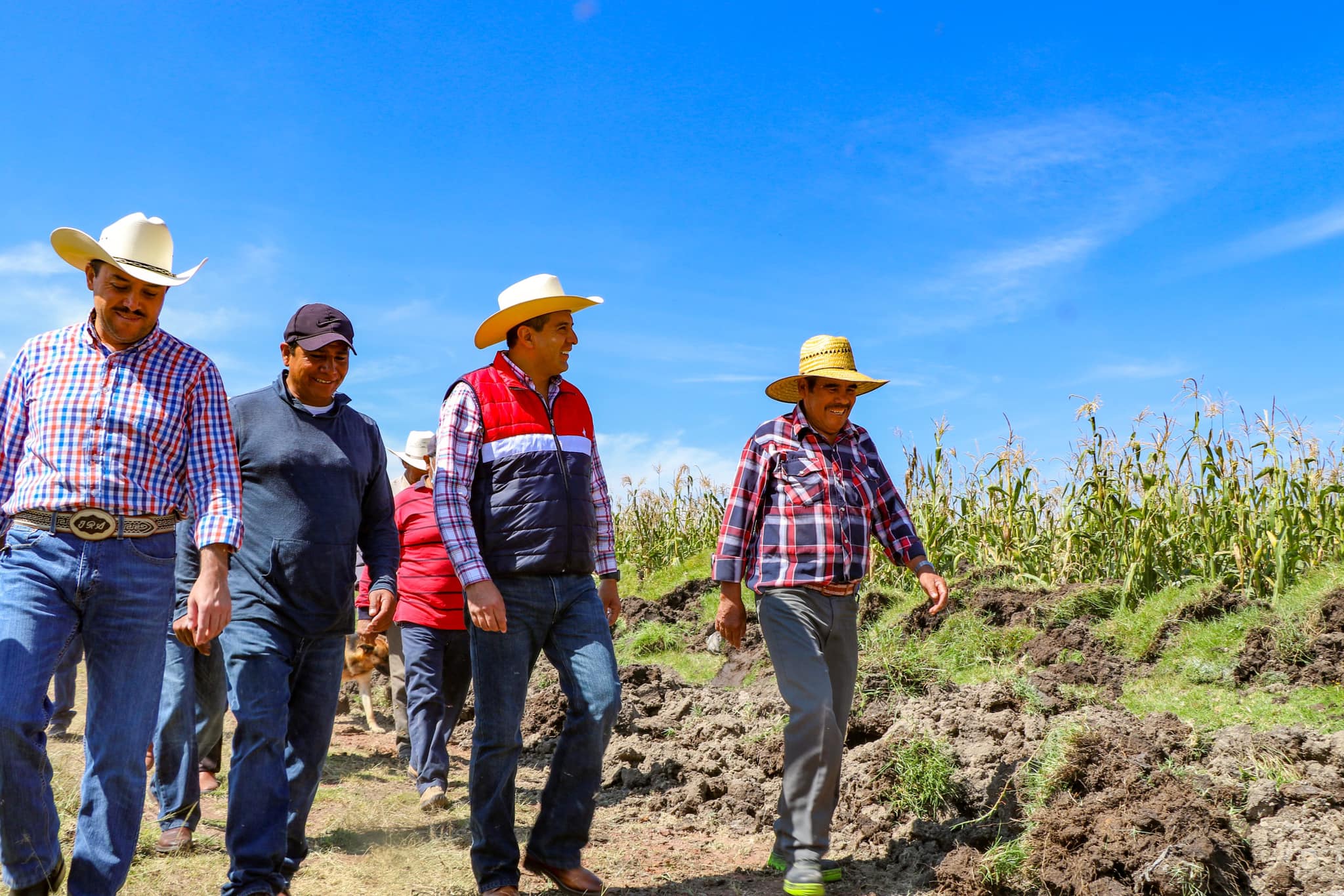 1696028001 172 El trabajo para prevenir inundaciones se realiza antes y despues