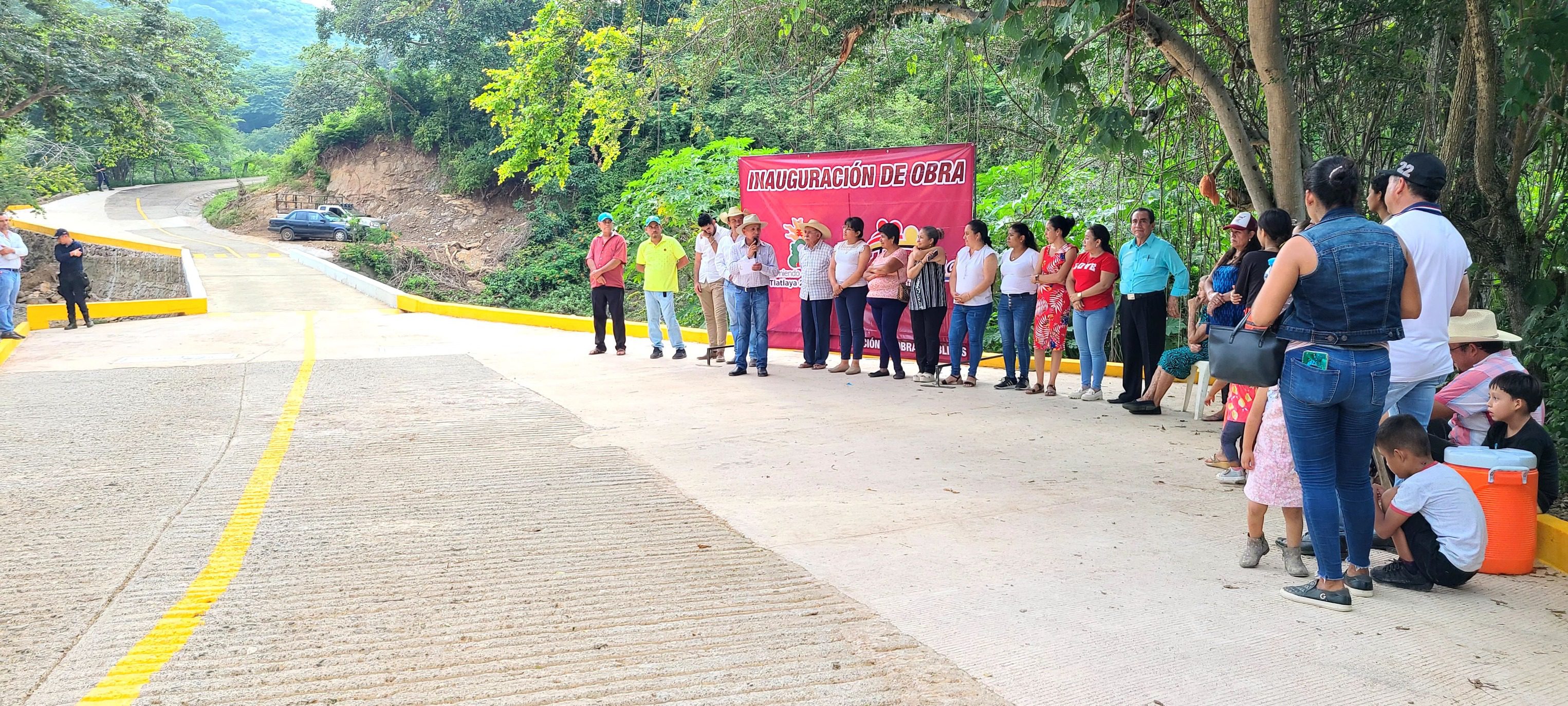 1696083717 186 Inauguramos rehabilitacion de puente y carretera en La Vibora