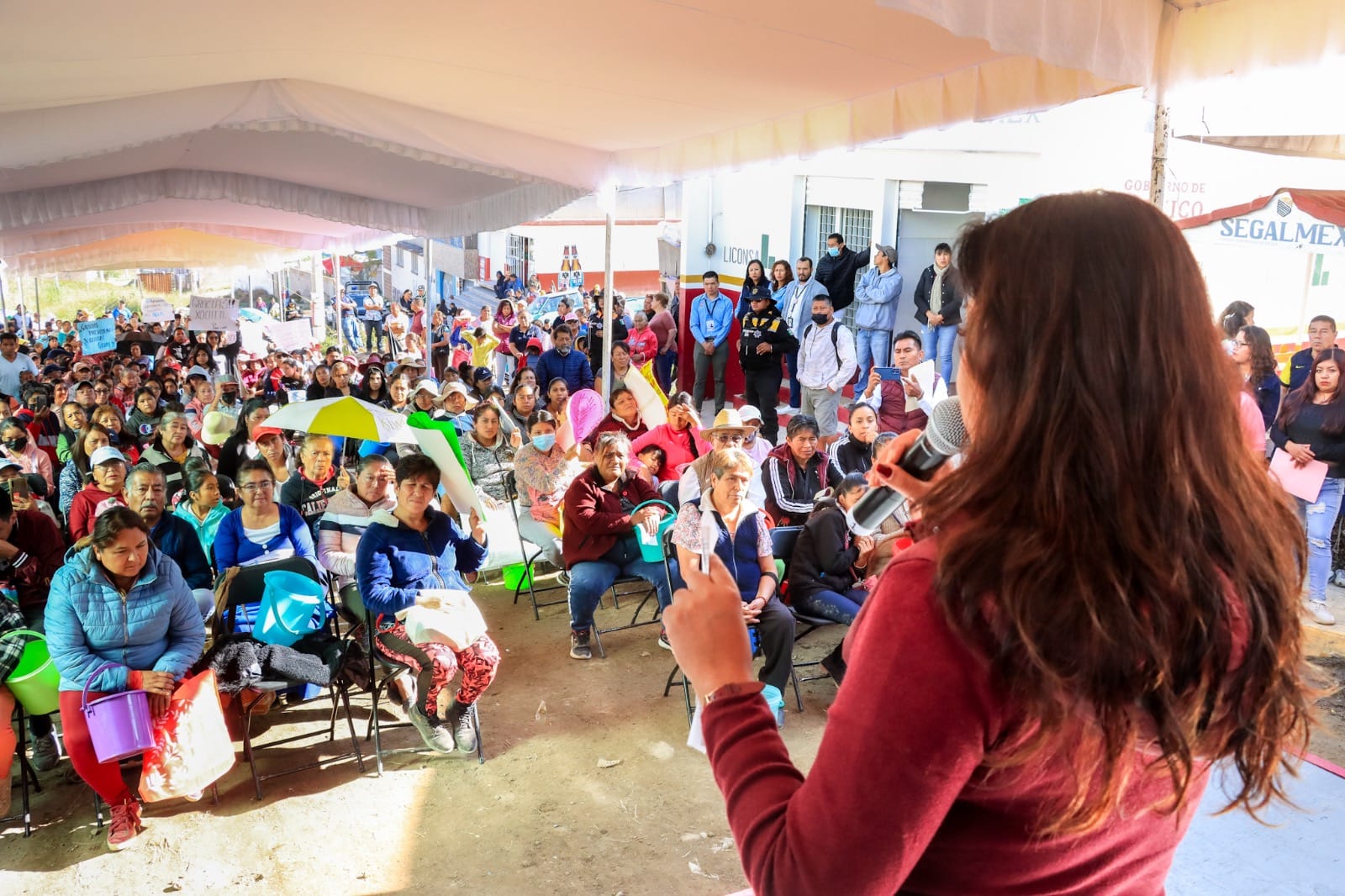 1696095822 195 PRESIDENTA DE CHIMALHUACAN Y AUTORIDADES DE LICONSA INAUGURAN LECHERIA EN