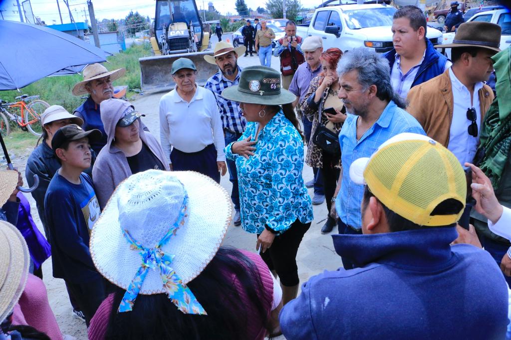 1696099216 249 En busca de urbanizacion abrimos obra de banquetas y guarniciones