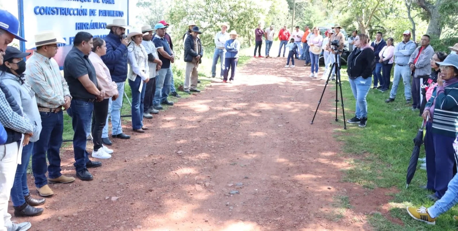 1696110570 En gira de trabajo el Profr A Pastor Cruz Garcia jpg