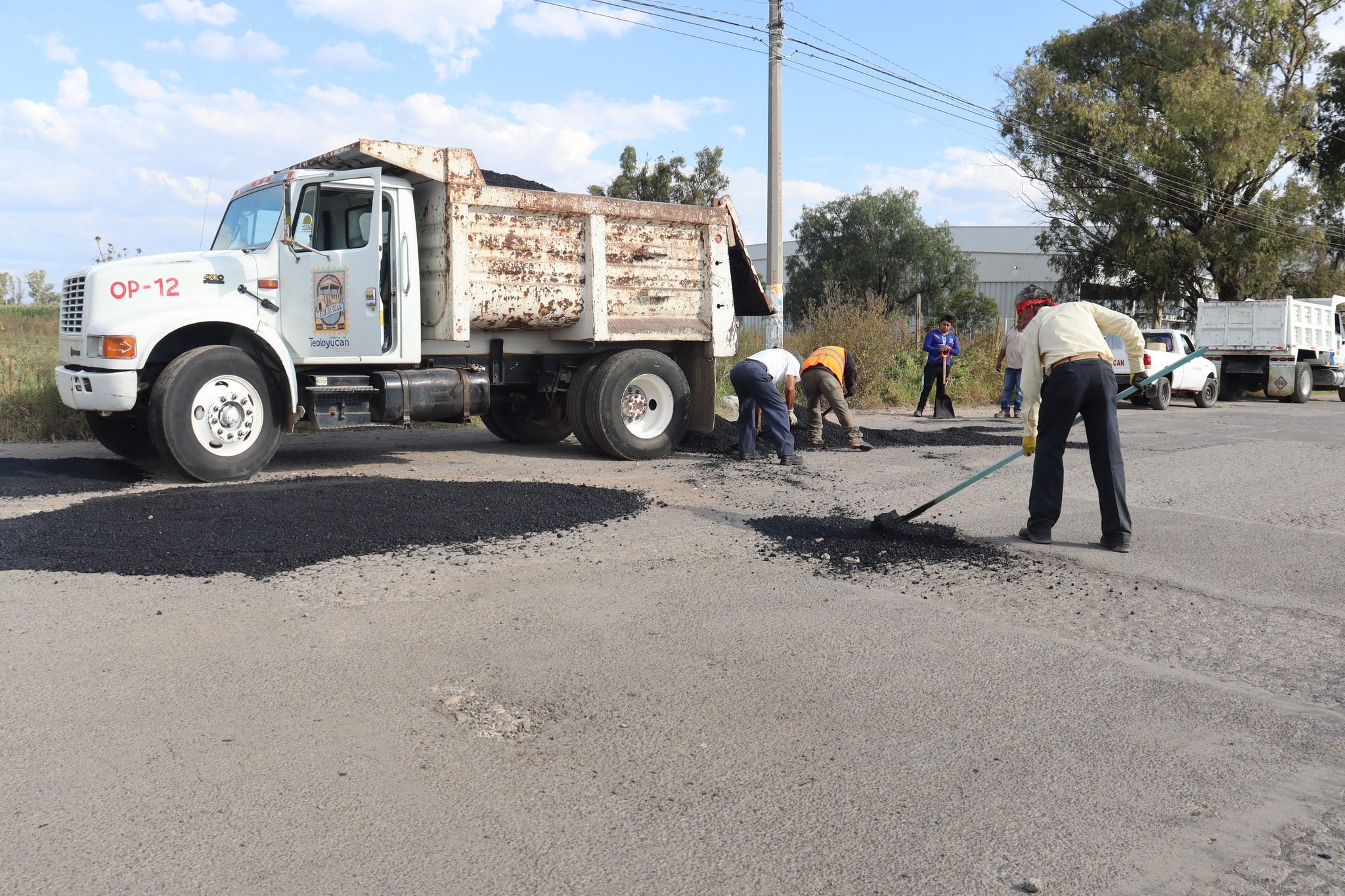 Bacheo Con la finalidad de brindar calles dignas y seguras