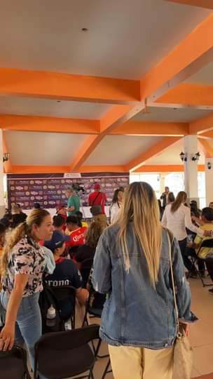 Conferencia de prensa Duelo de Leyendas