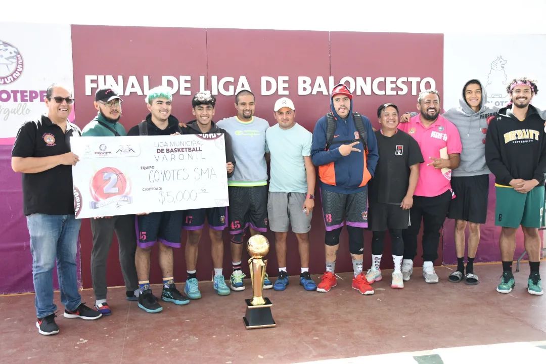 Galardonamos a Abejas y Vikingos como campeones de la Liga