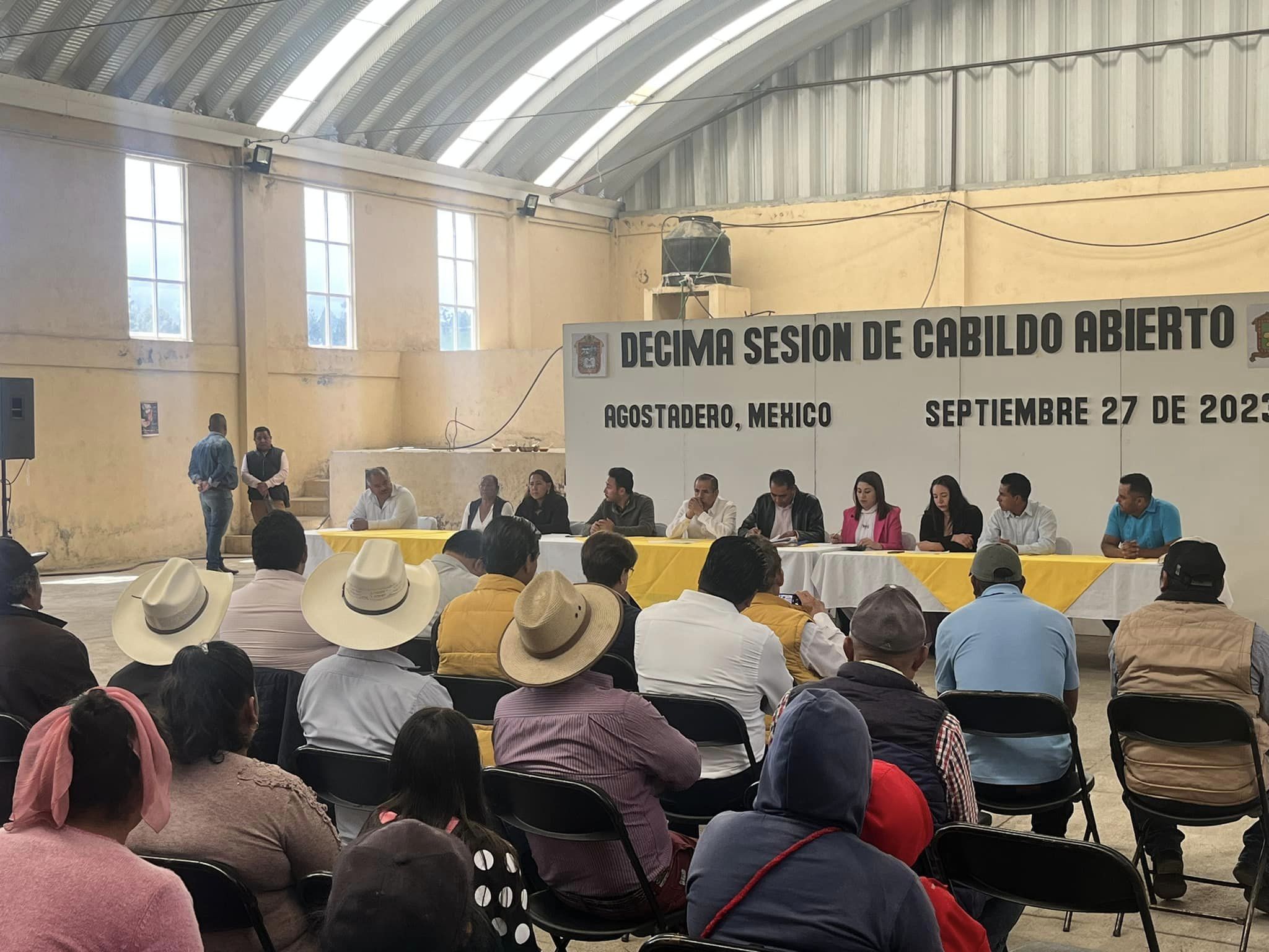 Nuestro presidente municipal Javier Lujano Huerta encabezo la Decima Sesion