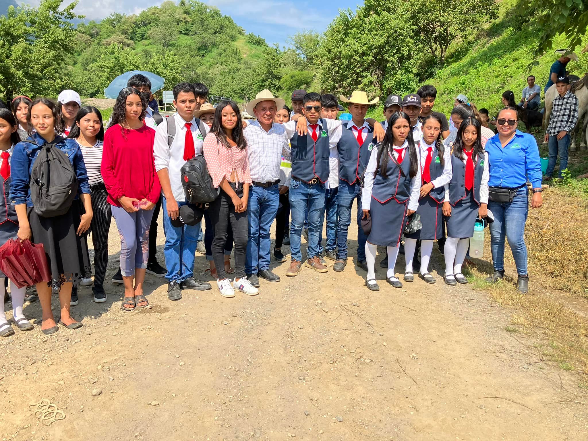 Se construye concreto en Cerro del Morado