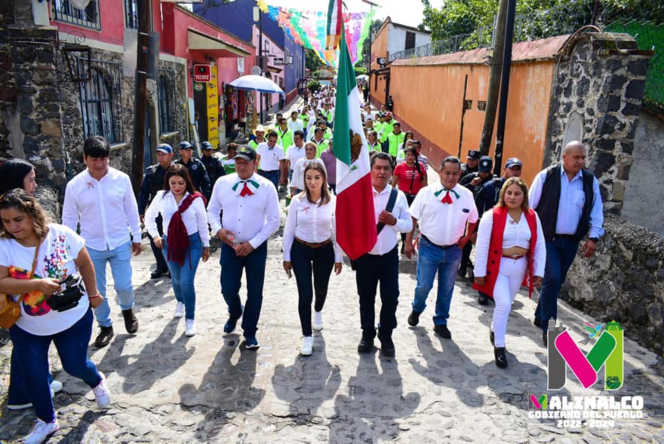 Seguimos conmemorando nuestras fiestas patrias realizando la ceremonia civica y