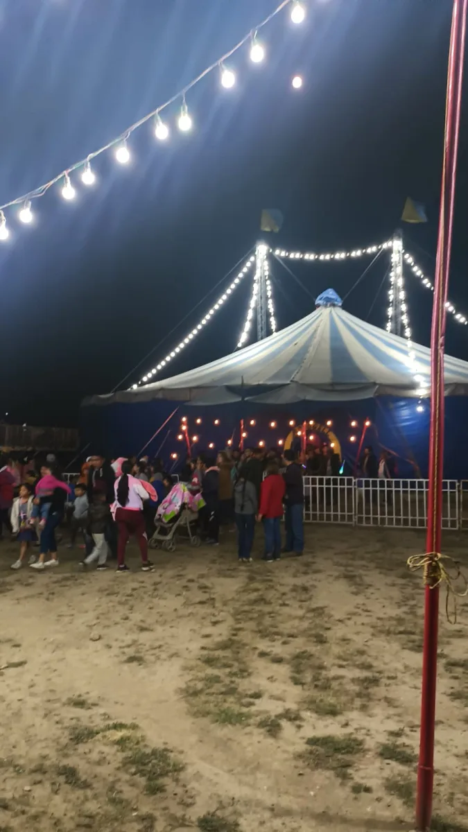 ¡Diversion para todos sin costo alguno Ayer el circo gigante