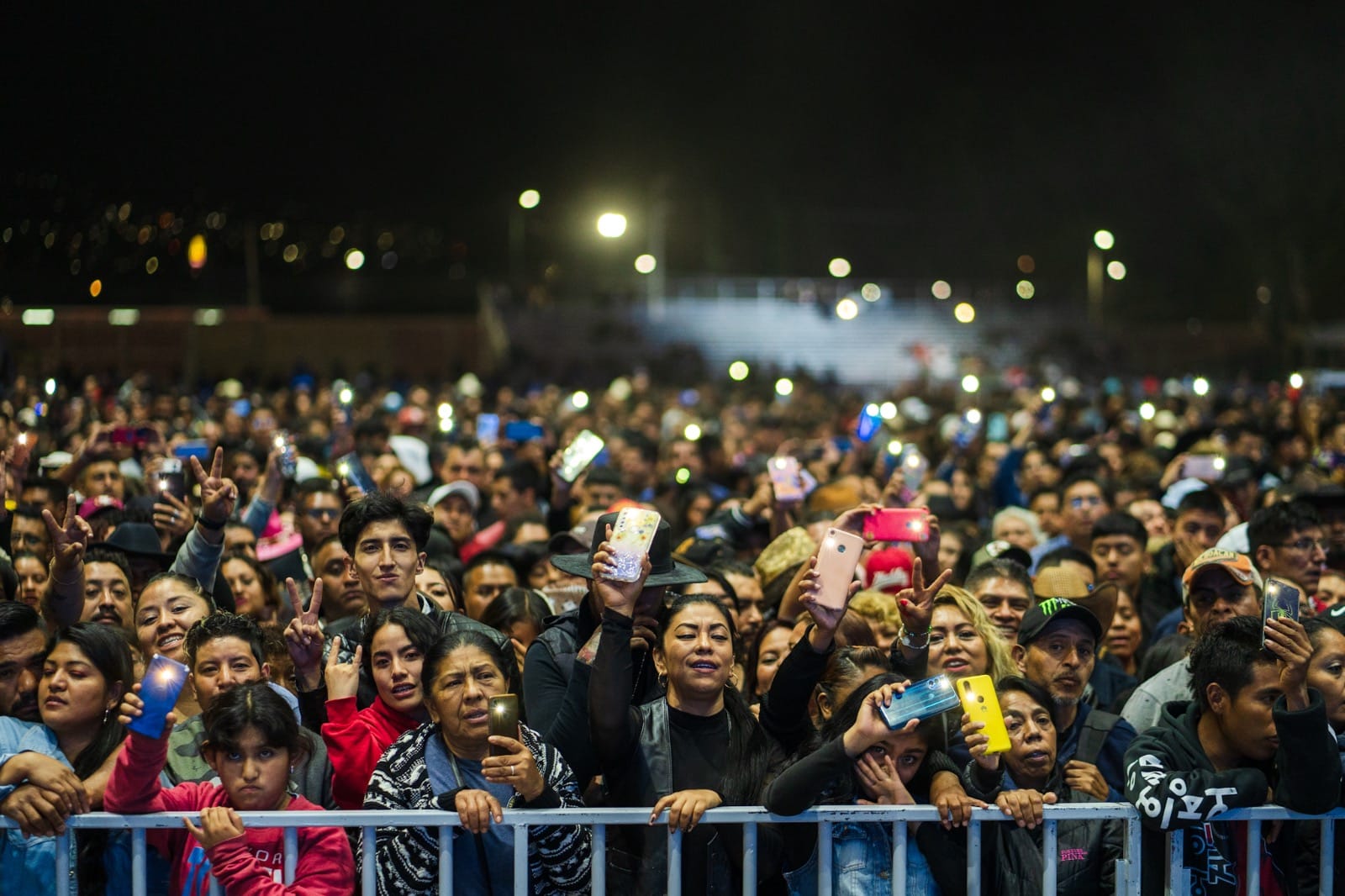 1696175624 659 UNA NOCHE DE MUSICA REGIONAL MEXICANA SE DISFRUTO EN LA