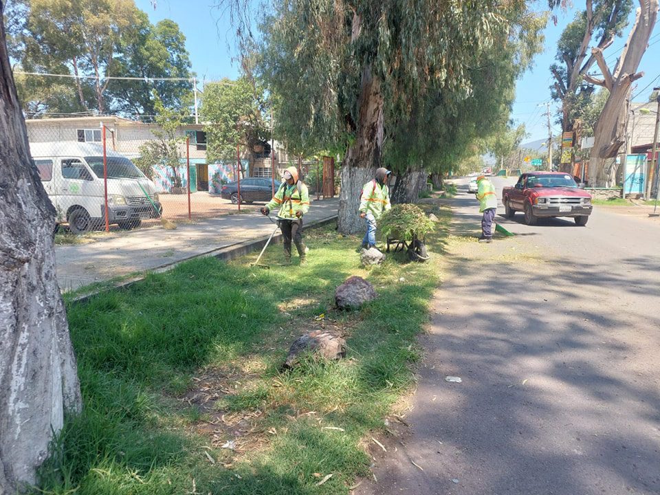 1696260234 242 La brigada de Servicios Publicos realizo labores de limpieza y