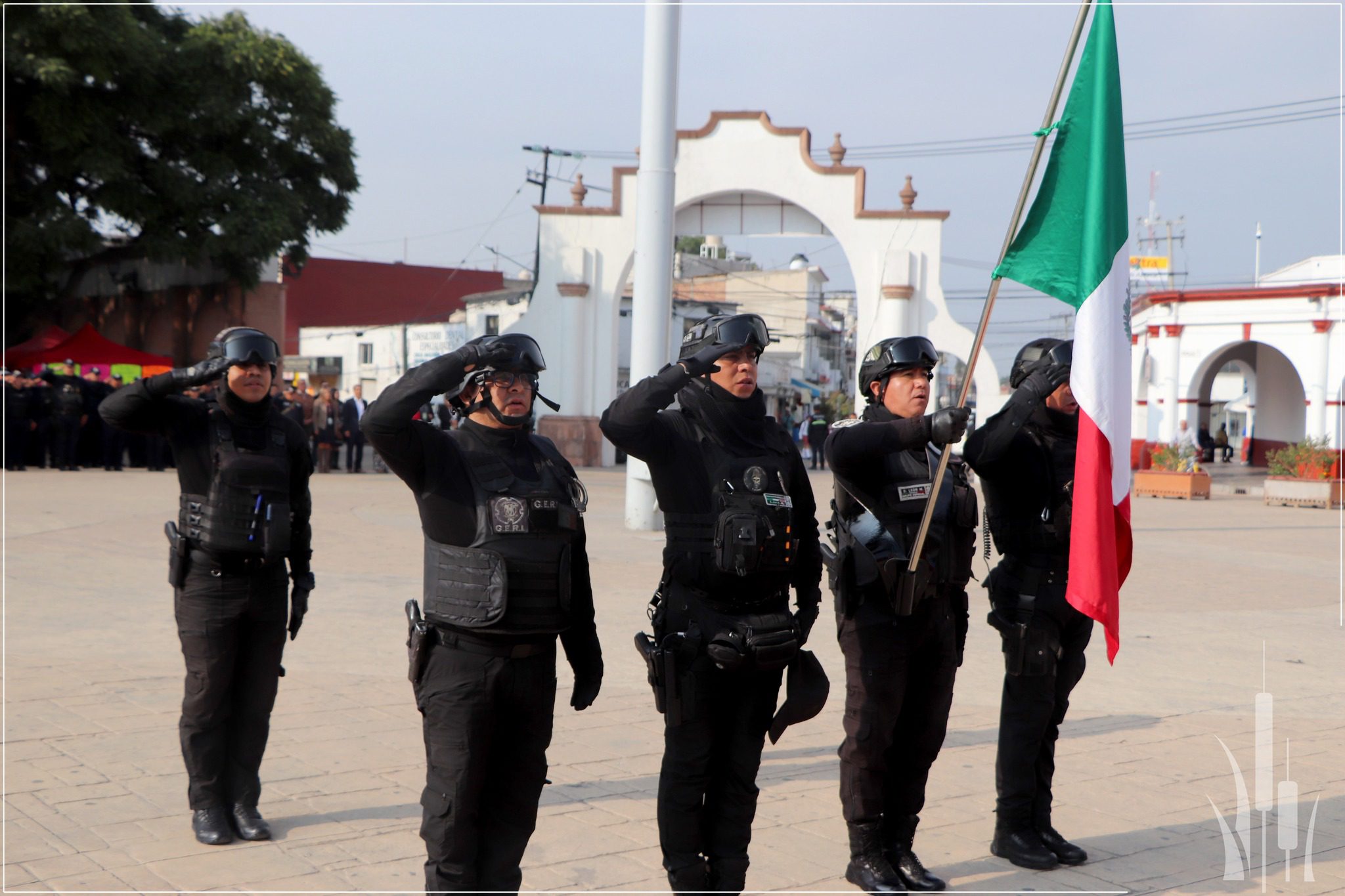 1696286101 171 Iniciamos la semana rindiendo homenaje a nuestro Labaro Patrio Con