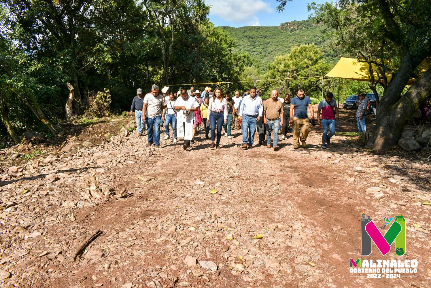 1696424228 En representacion del presidente municipal Juan Leonardez la sindica municipal jpg