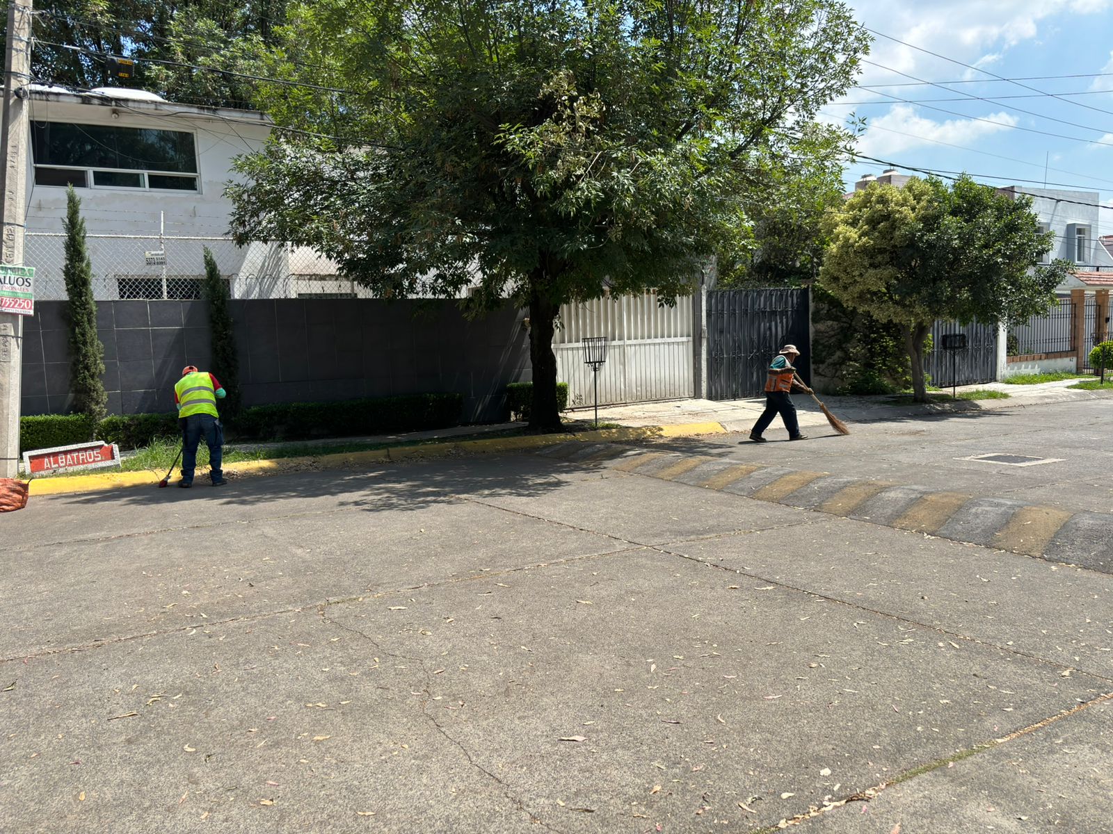 1696507879 924 ¡Seguimos manteniendo nuestras calles y avenidas limpias en beneficio de