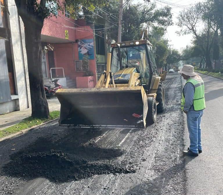 1696511975 857 Nos encontramos realizando trabajos de rehabilitacion en la Av Miguel