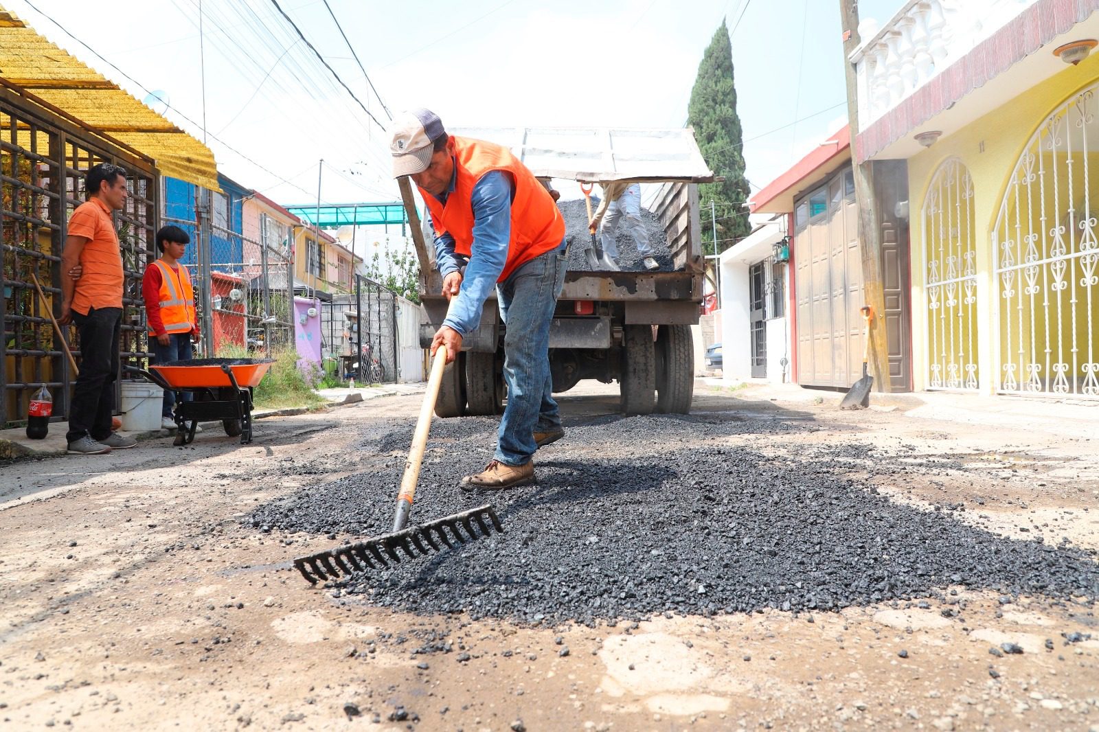 1696521920 581 Como parte de nuestra Jornada de Bacheo constante en diferentes