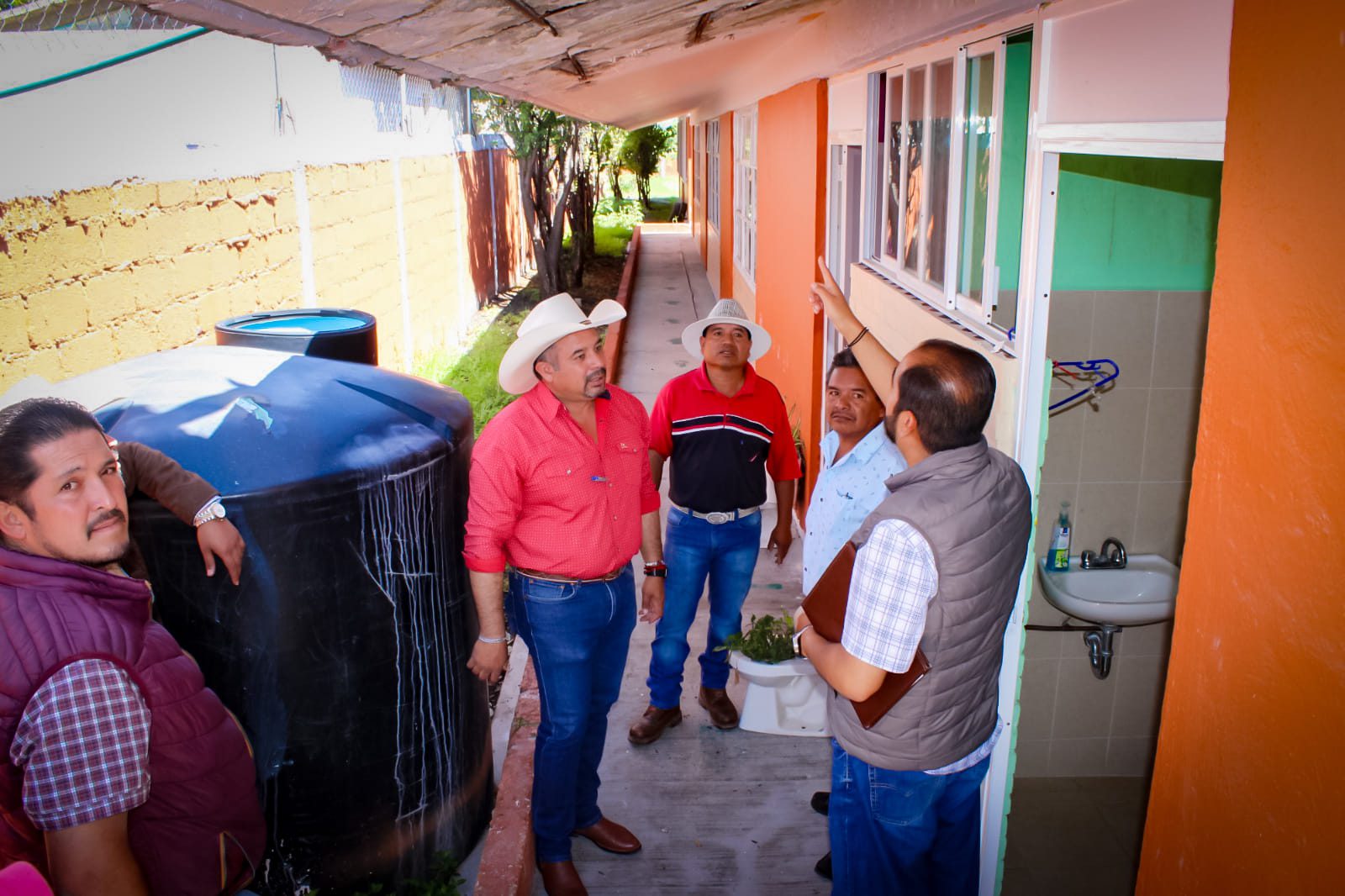 1696533784 244 Seguimos apoyando la infraestructura en las escuelas para una mejor