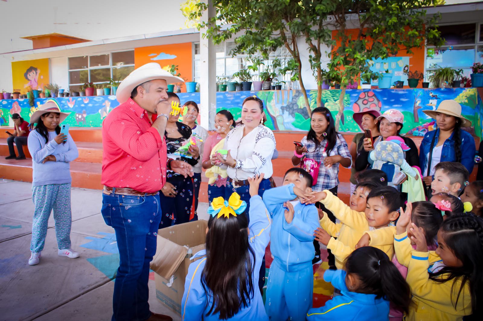 1696533793 759 Seguimos apoyando la infraestructura en las escuelas para una mejor