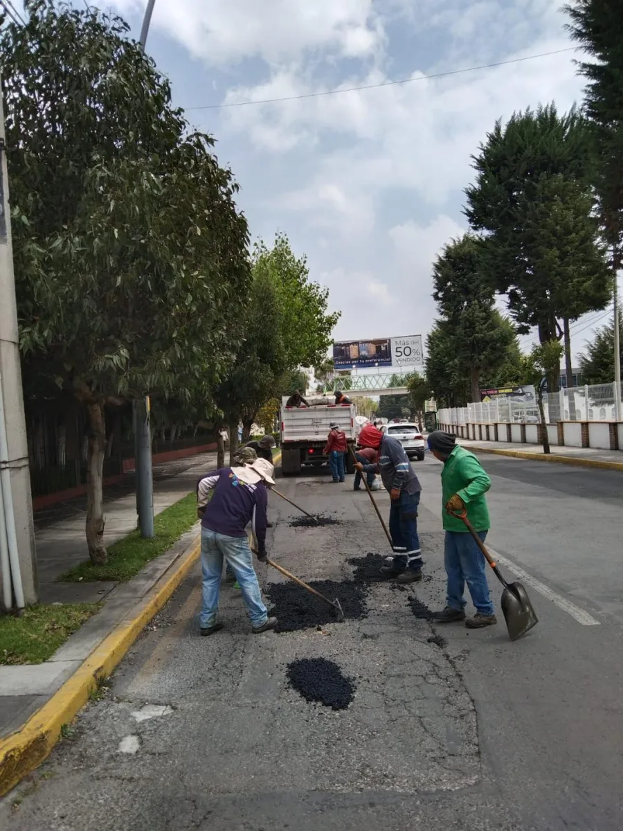 1696542331 832 Hoy seguimos dando todo para terminar con los baches el