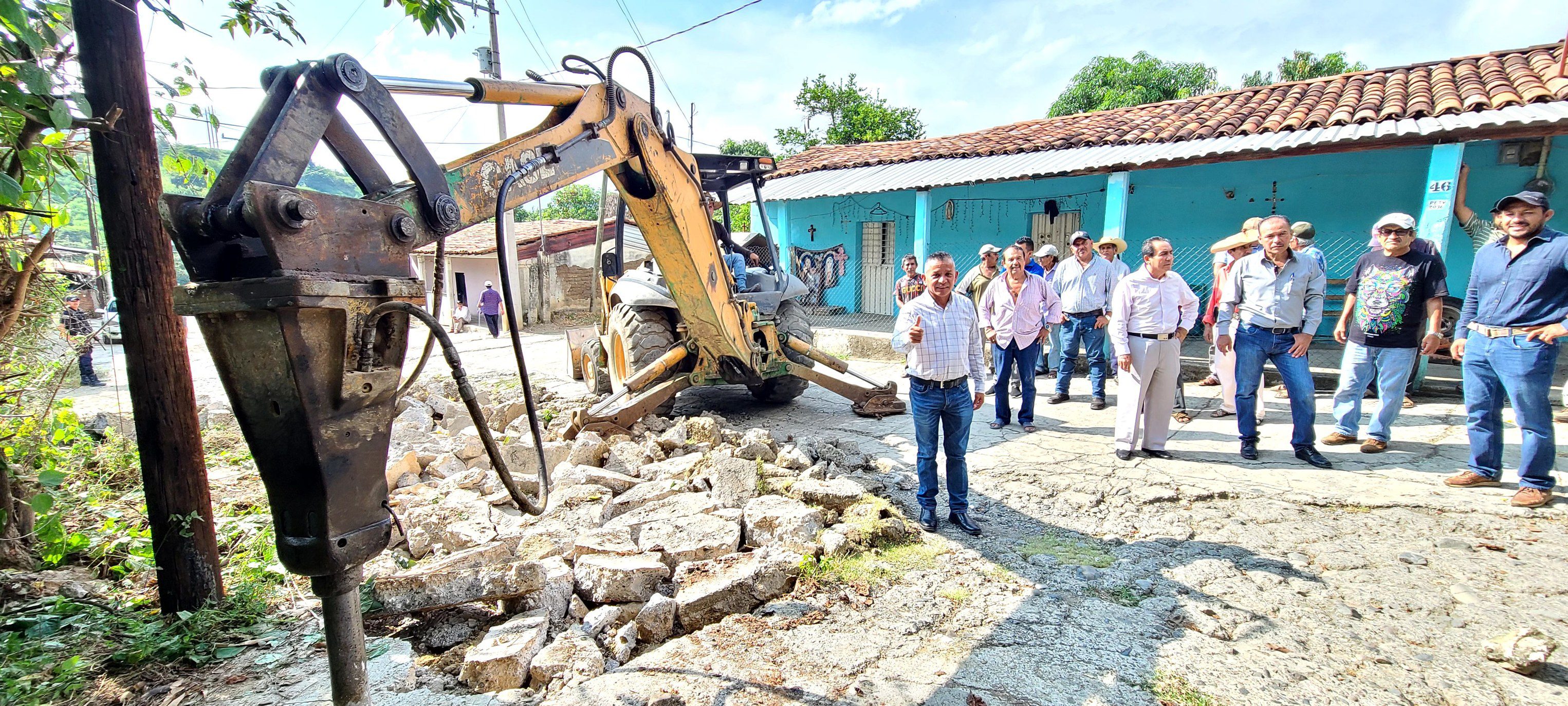 1696610231 739 Estamos dando inicio a la construccion de la calle Nicolas