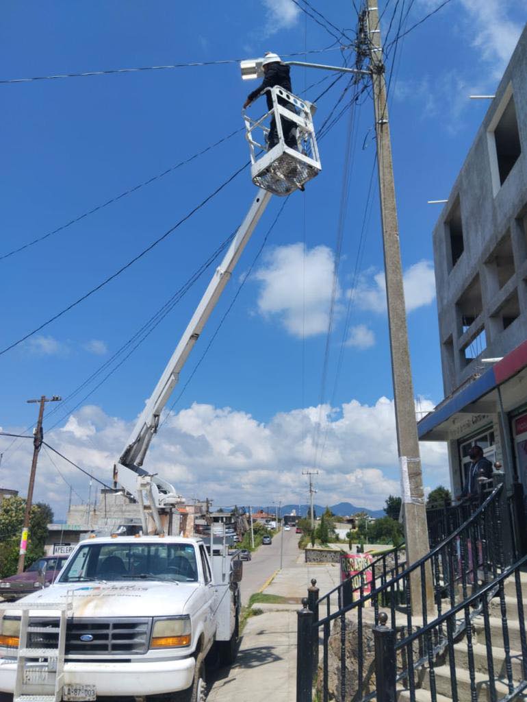 1696618775 495 Seguimos trabajando por mantener un municipio mejor iluminado damos mantenimien