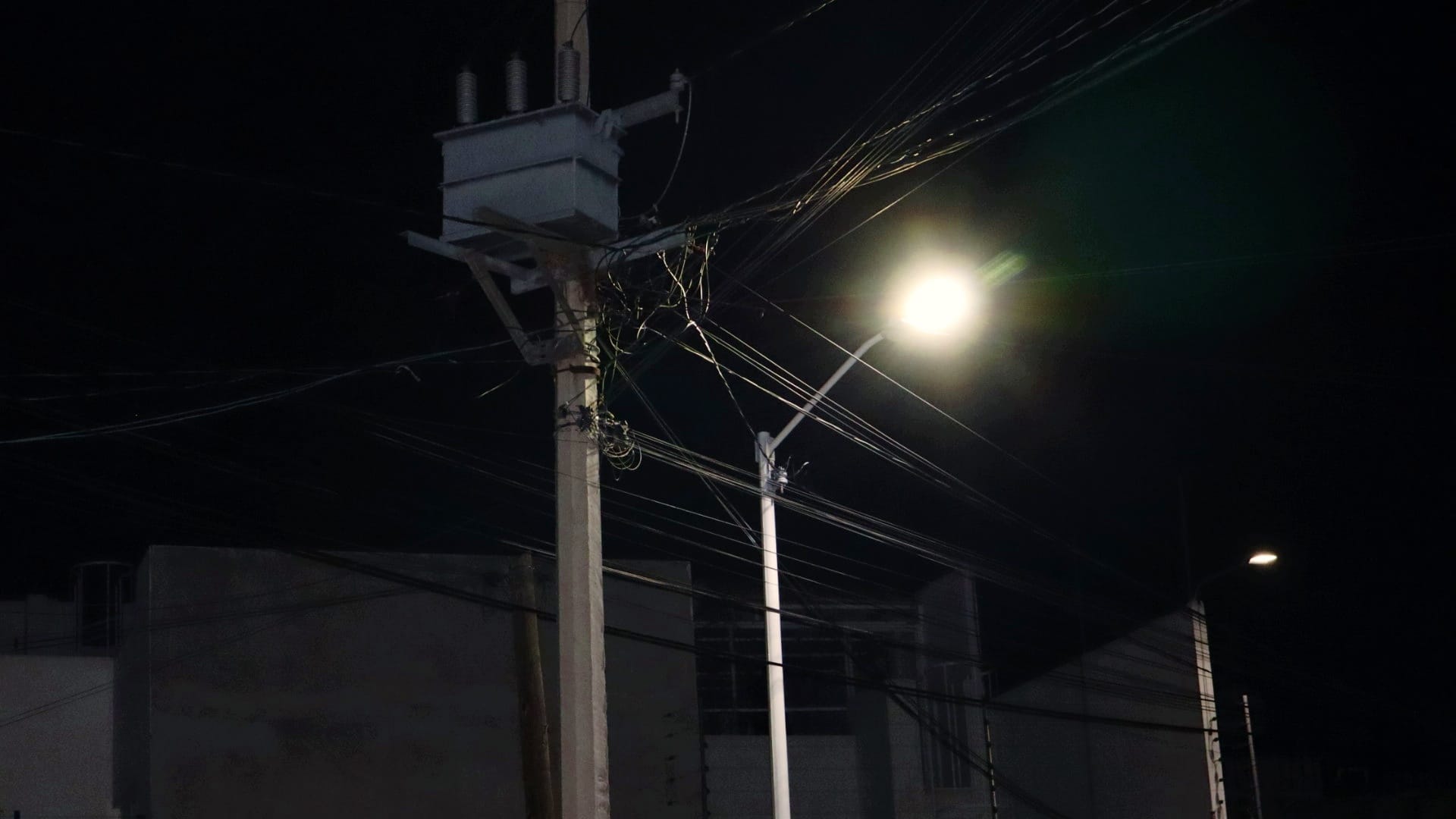 1696686883 578 Obra Instalacion de Alumbrado Publico Banquetas y Guarniciones en la