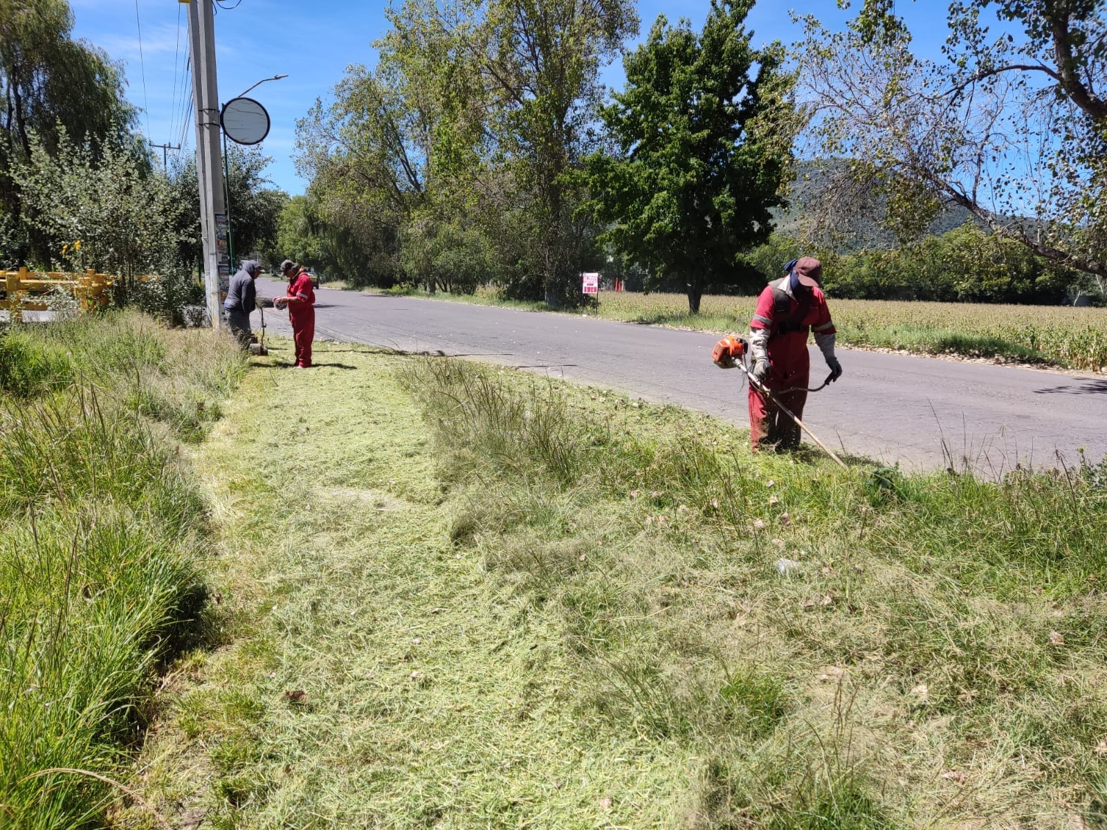 1696704171 828 Seguimos trabajando por ti JoseLuisEspinoza Damos mantenimiento constante par