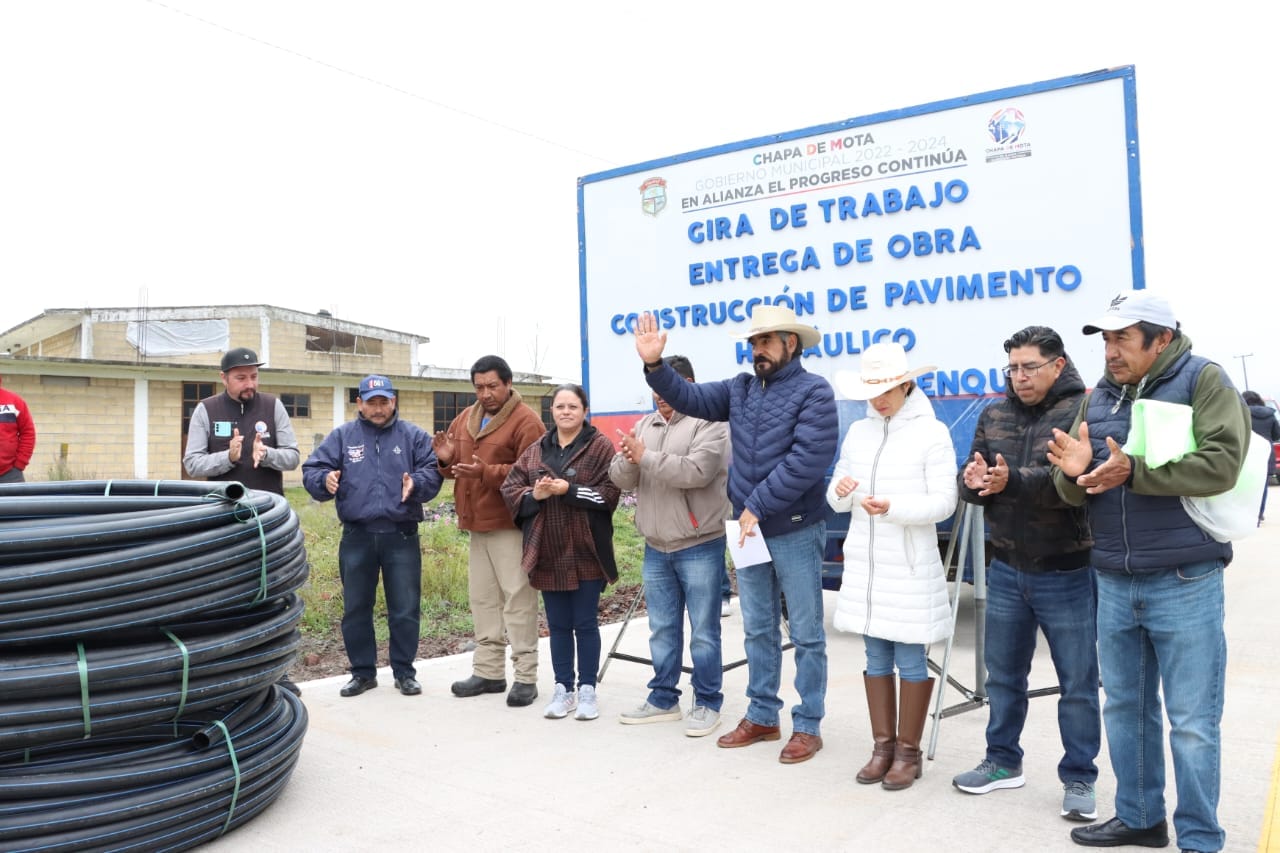 1696716378 282 Cumpliendo sus compromisos el Profr A Pastor Cruz Garcia Presidente