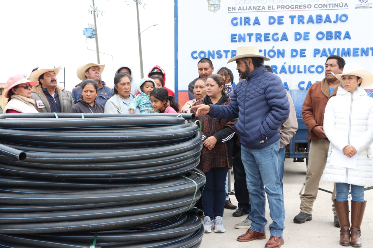 1696716388 616 Cumpliendo sus compromisos el Profr A Pastor Cruz Garcia Presidente