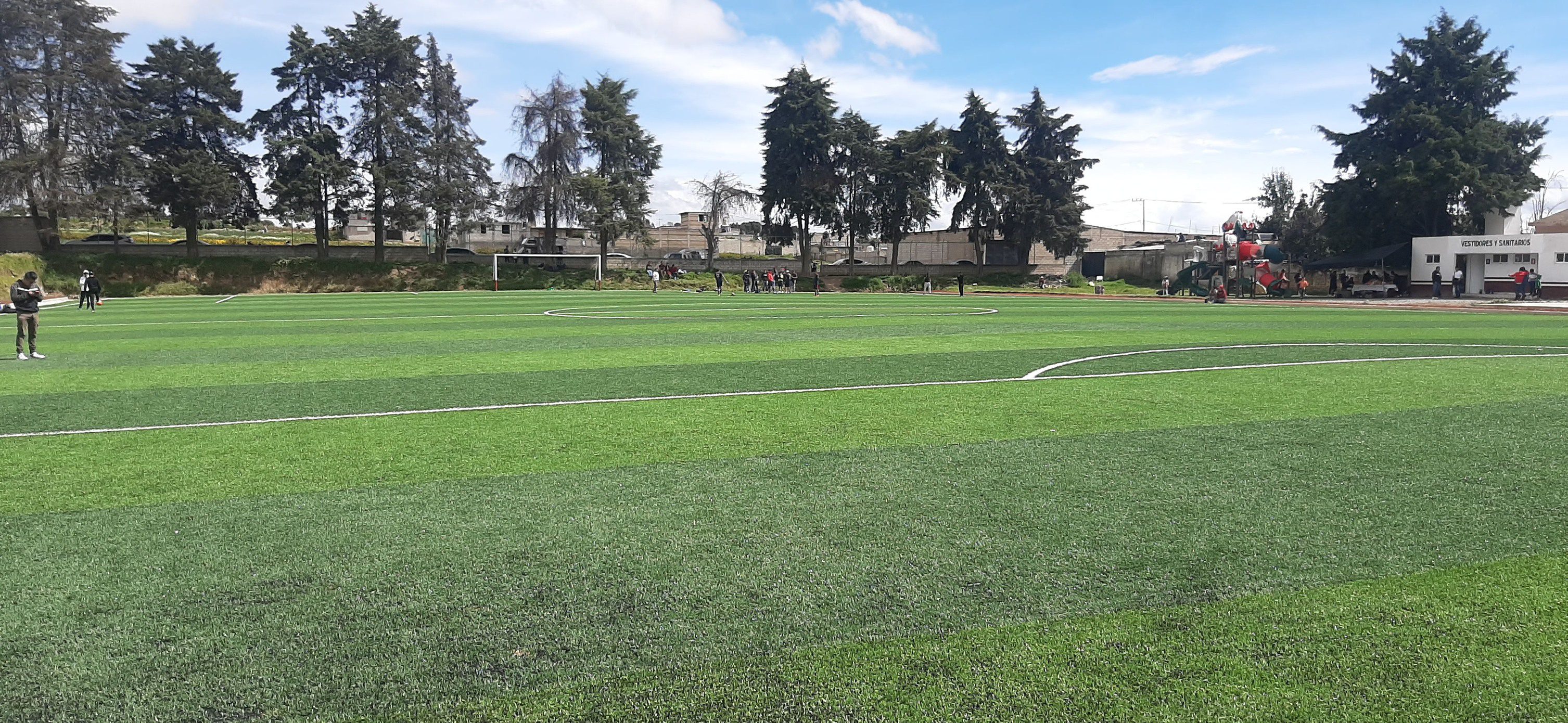 1696787238 381 Esta manana entregamos la Rehabilitacion de Cancha de Futbol de