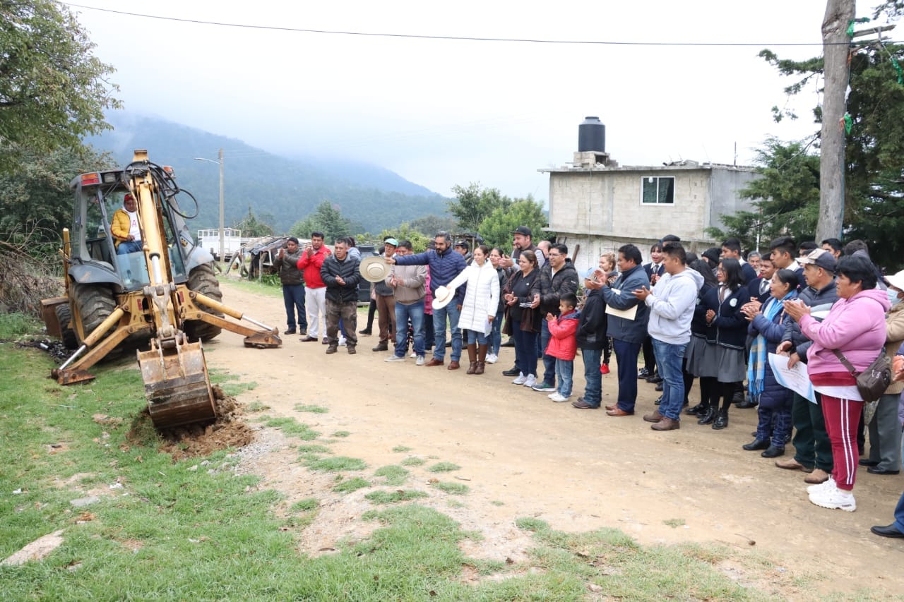 1696789393 351 El Presidente Municipal Profr A Pastor Cruz Garcia continua realizando