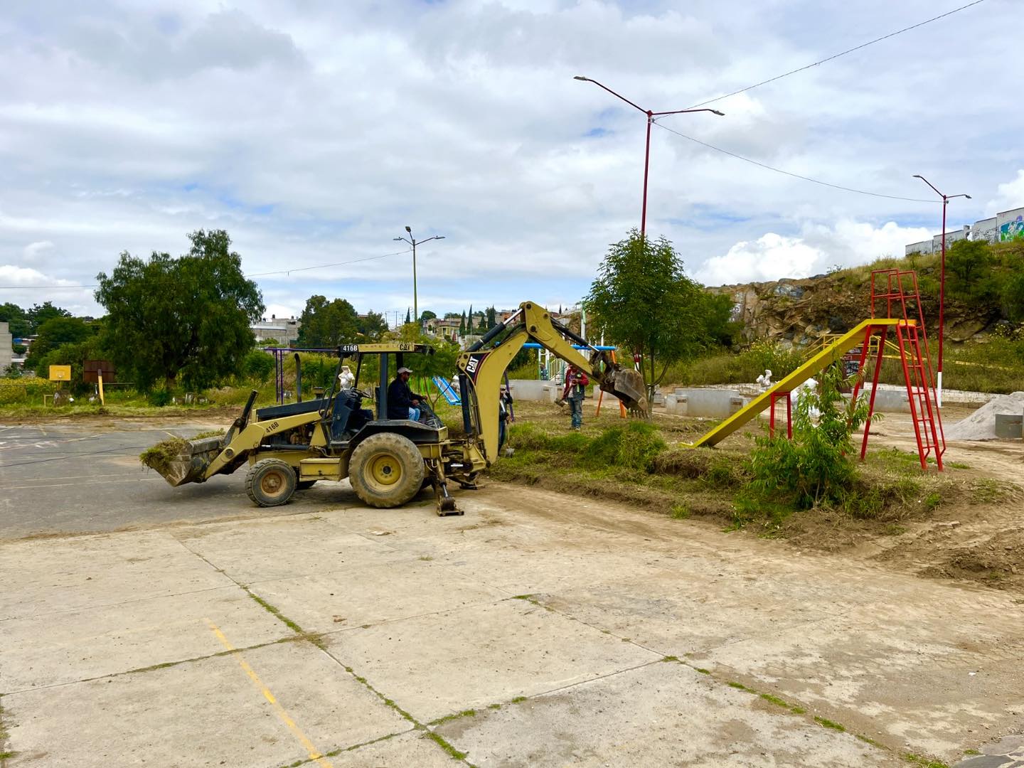 1696893740 180 INFRAESTRUCTURA Continuan los trabajos de la rehabilitacion del area