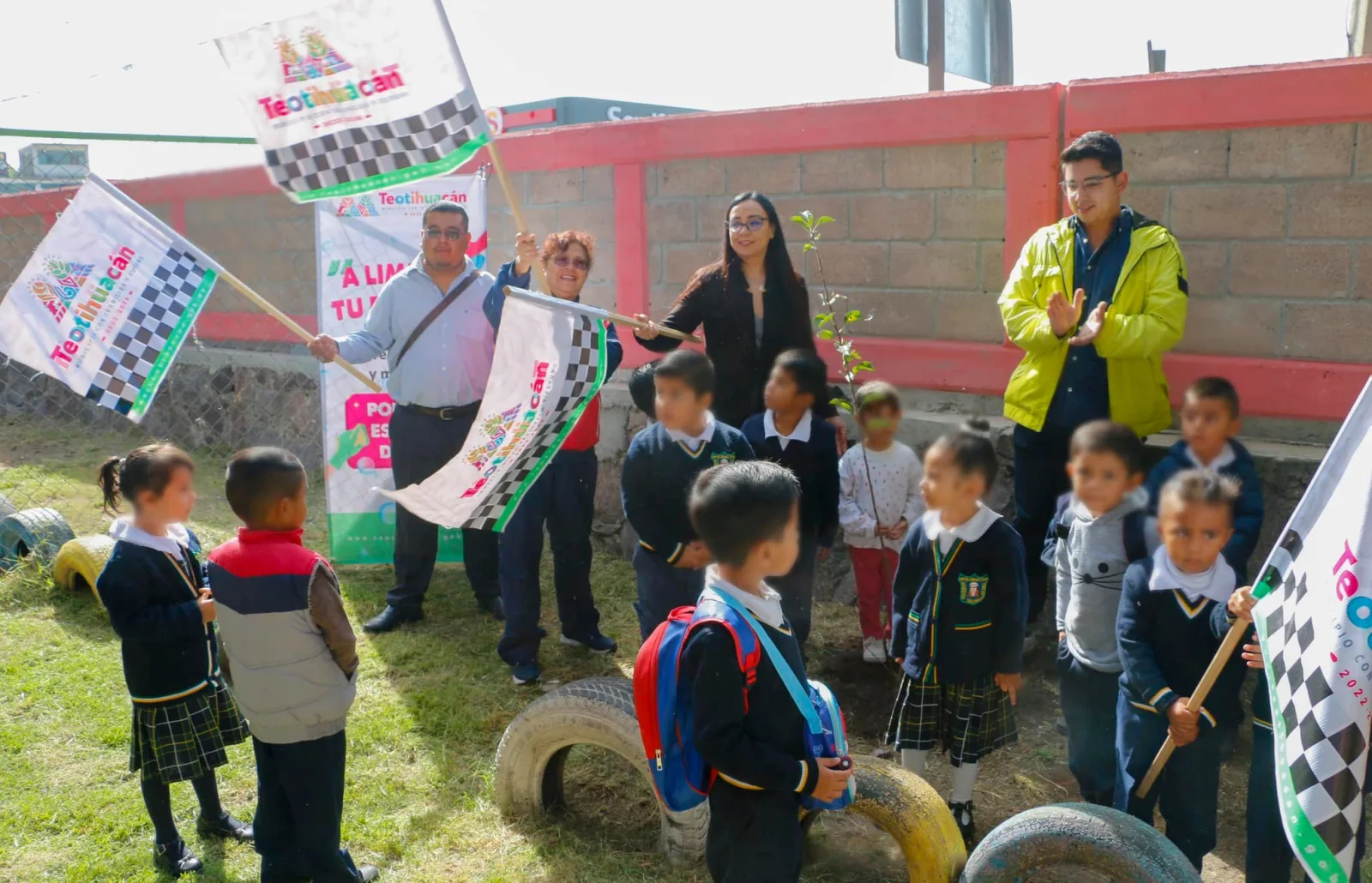 1696895389 Continuan las actividades de nuestro programa A Limpiar Tu Escuela scaled