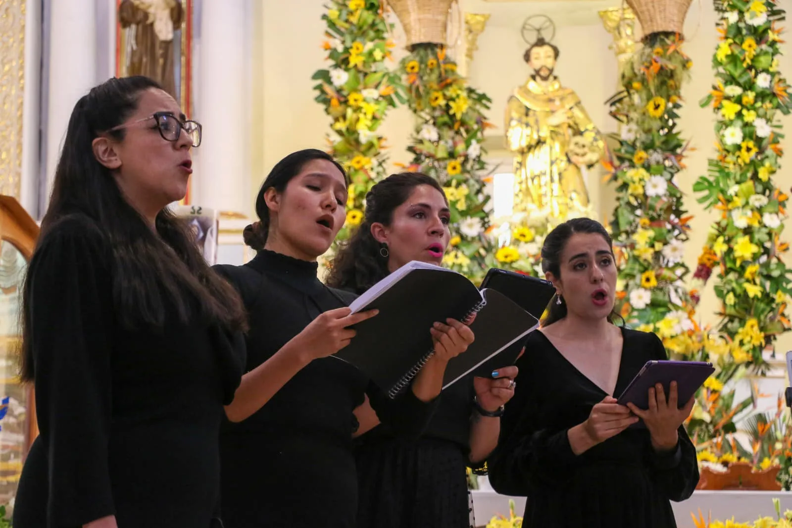 1696958649 Octeto vocal de la Secretaria de Cultura y Turismo del jpg