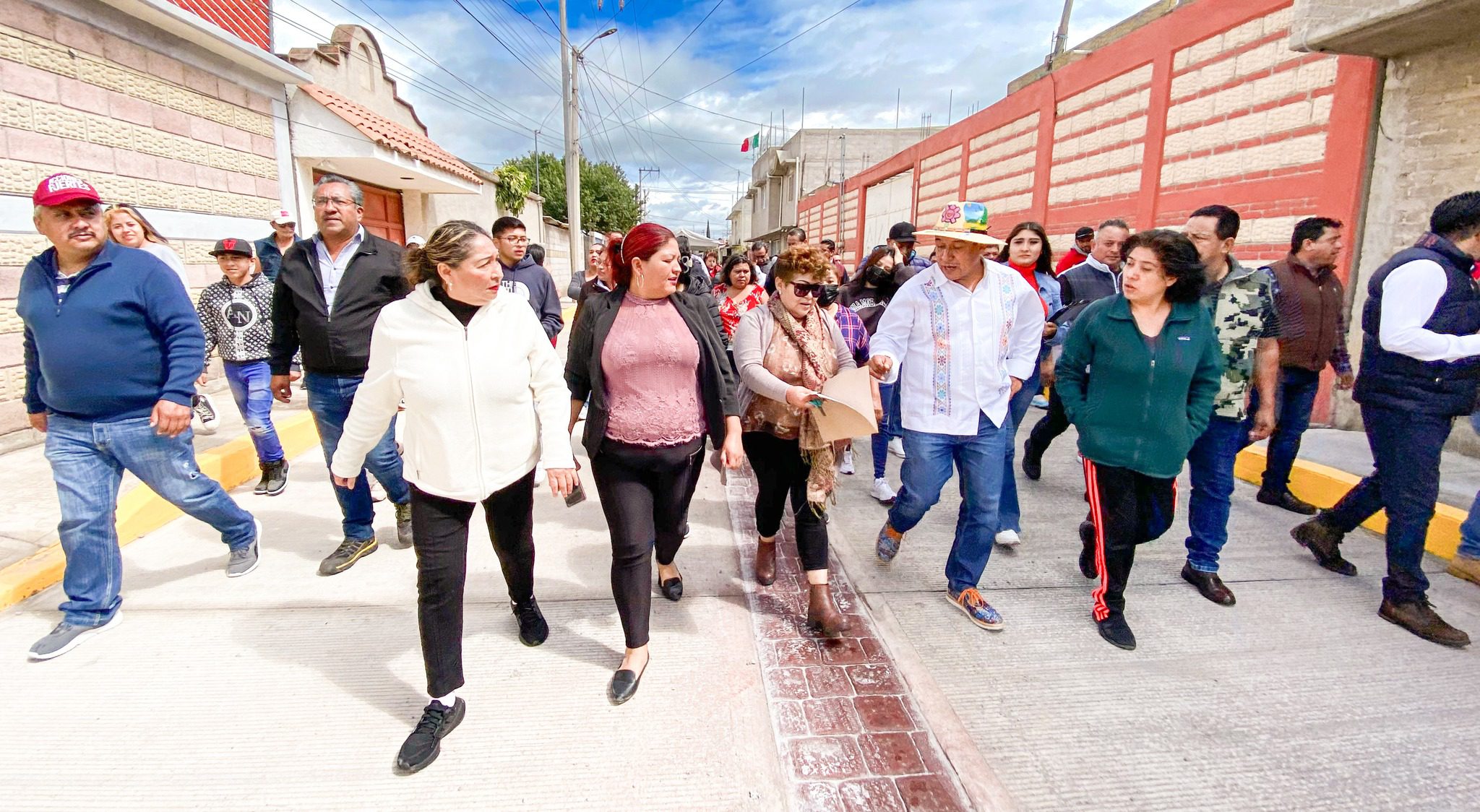 1697027510 303 ¡Vamos avanzando La manana de hoy el edil Felipe Arvizu