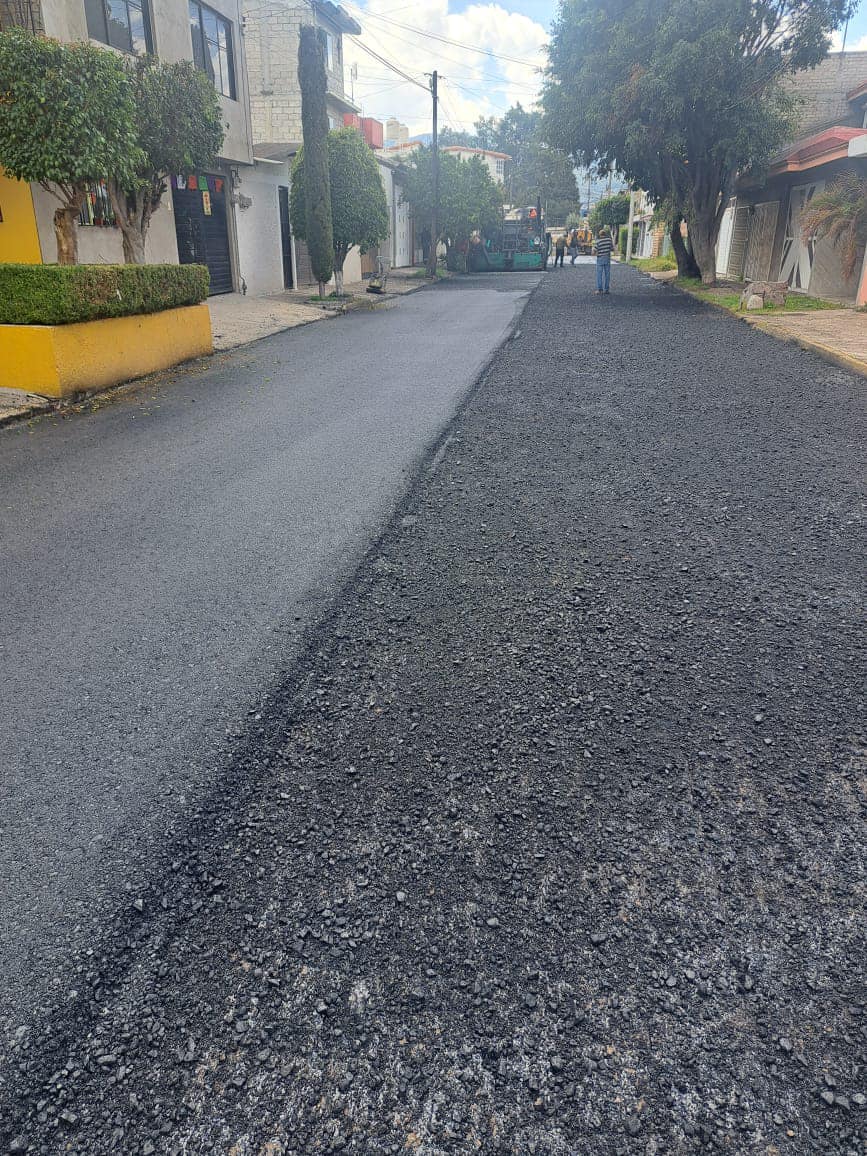 1697031041 47 ¡Seguimos avanzando en la repavimentacion de la calle Campanillas