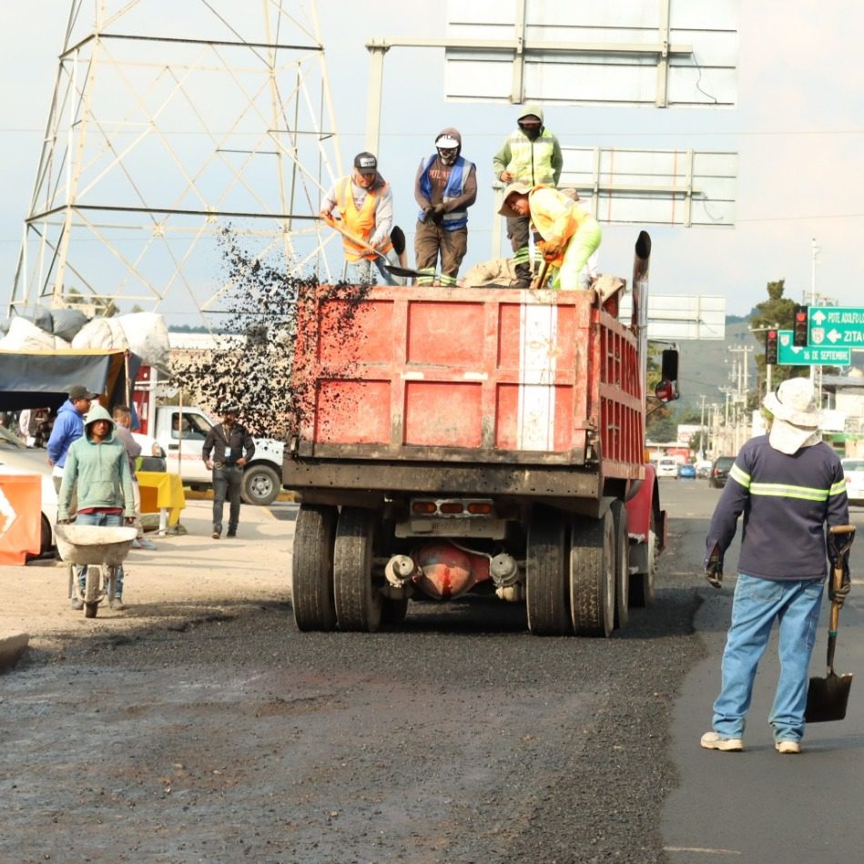 1697032095 960 Supervision de los trabajos de rehabilitacion de la calle Adolfo