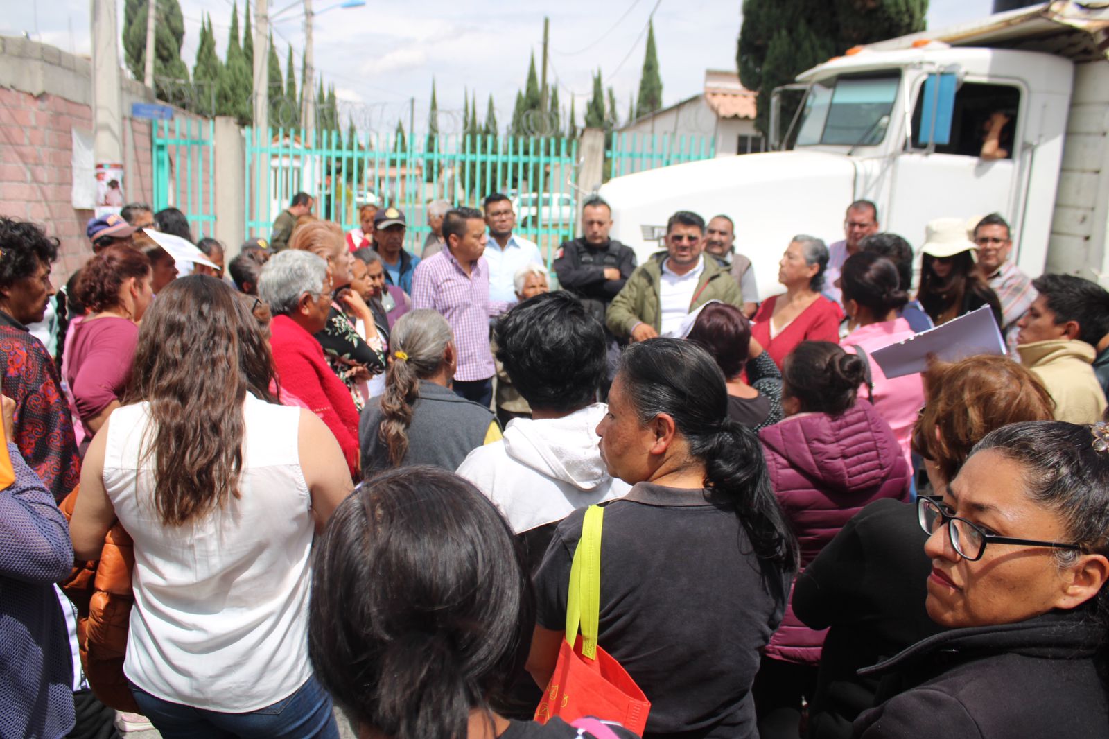 1697060952 845 INICIAMOS Vecinas y vecinos del FraccionamientoLaTrinidad les tenemos