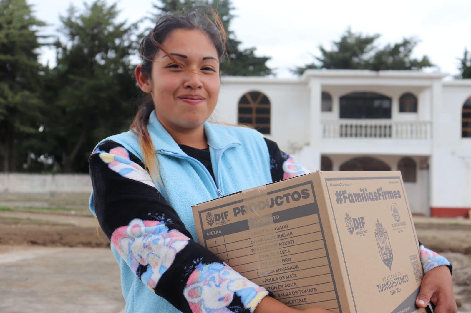 1697112387 619 Hicimos entrega de la canasta alimentaria FamiliasFirmes en Mezapa 1a