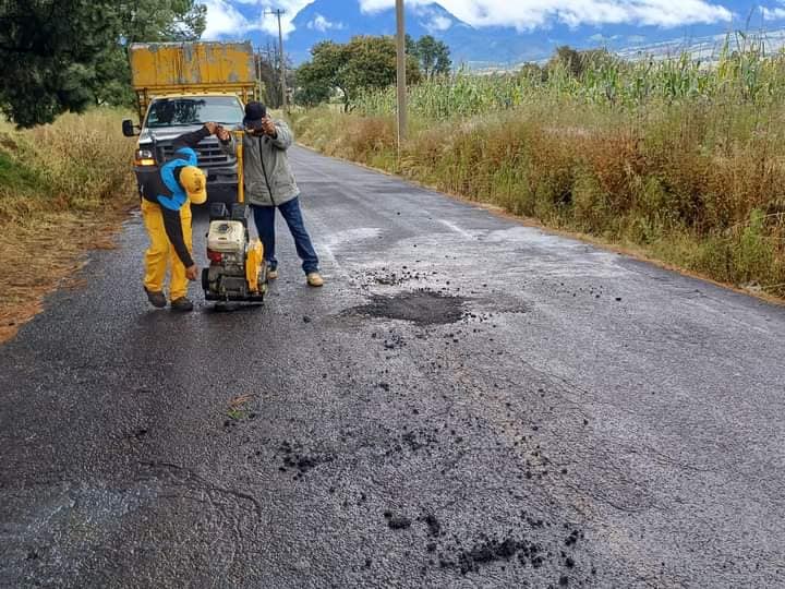 1697114383 305 Bacheo El dia de se inicio el bacheo de las