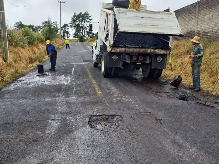 1697114394 706 Bacheo El dia de se inicio el bacheo de las